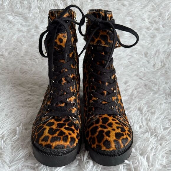 SCHUTZ Calista Calf Hair Animal Print Lug Sole Combat Boots Size 7.5 - Picture 2 of 13